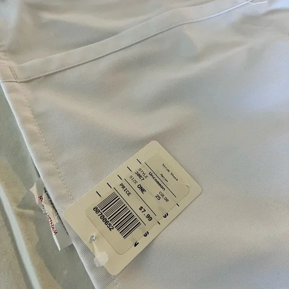 2 White 3 Pocket Waitress Aprons - Picture 3 of 5